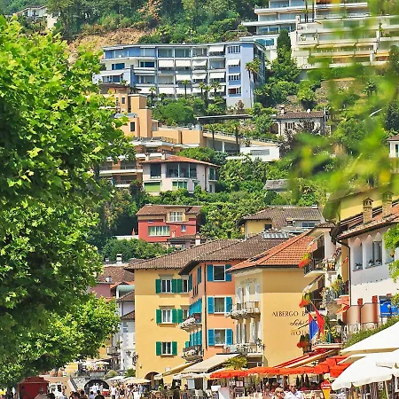 Junior Modern-20 By Interhome